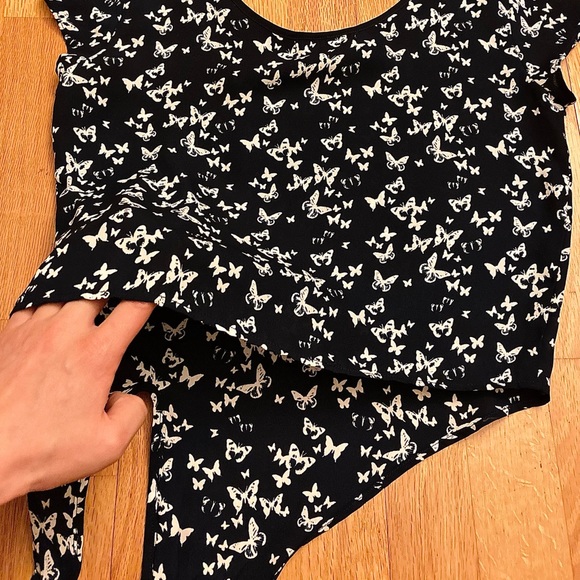 Knot front short sleeve shirt - Picture 5 of 10